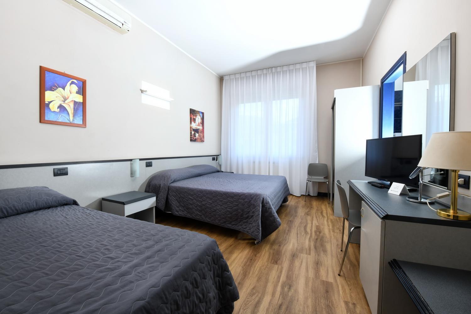 Hotel Internazionale Домодоссола Экстерьер фото