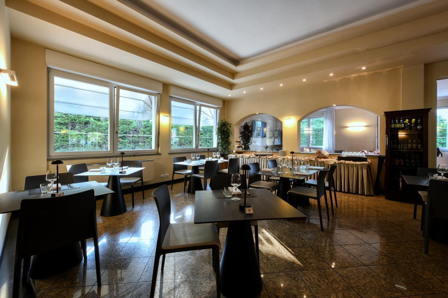 Hotel Internazionale Домодоссола Экстерьер фото