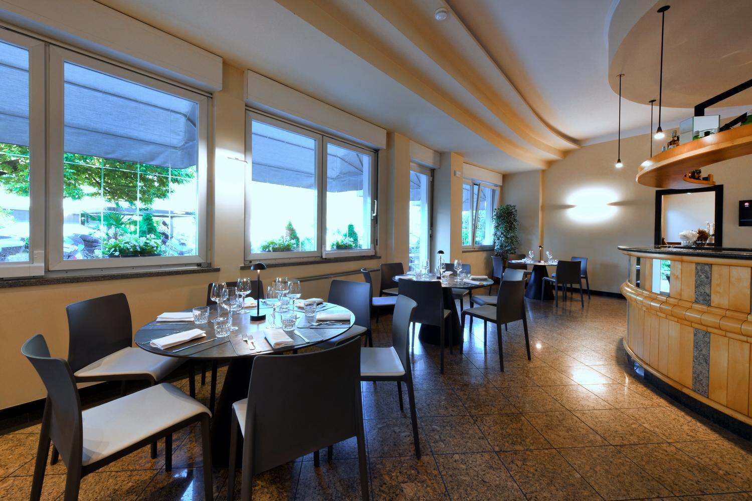 Hotel Internazionale Домодоссола Экстерьер фото