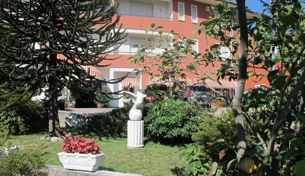 Hotel Internazionale Домодоссола Экстерьер фото